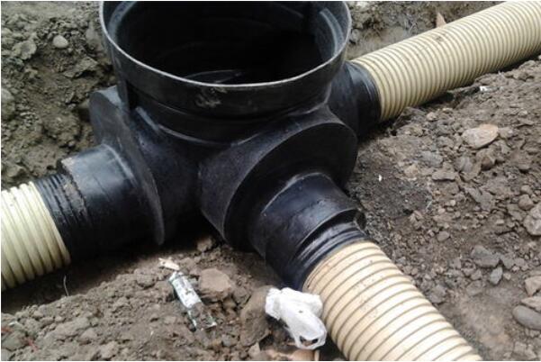 塑料检查井连接方式